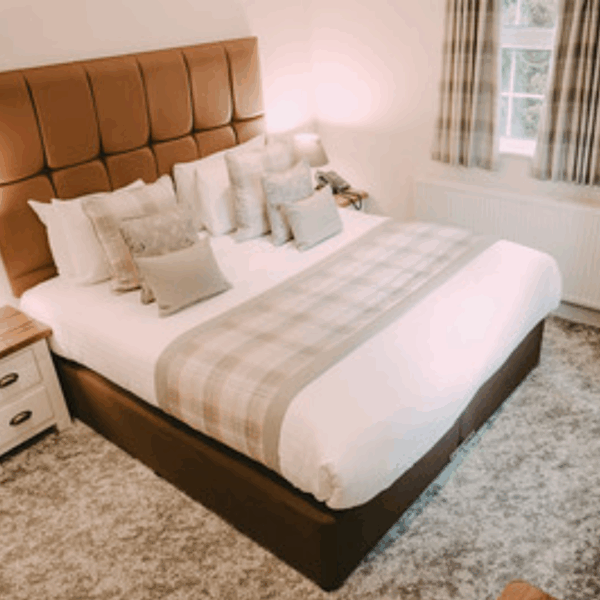 Overnight Stay @ Nant Ddu Lodge Spa & Hotel - Image 4